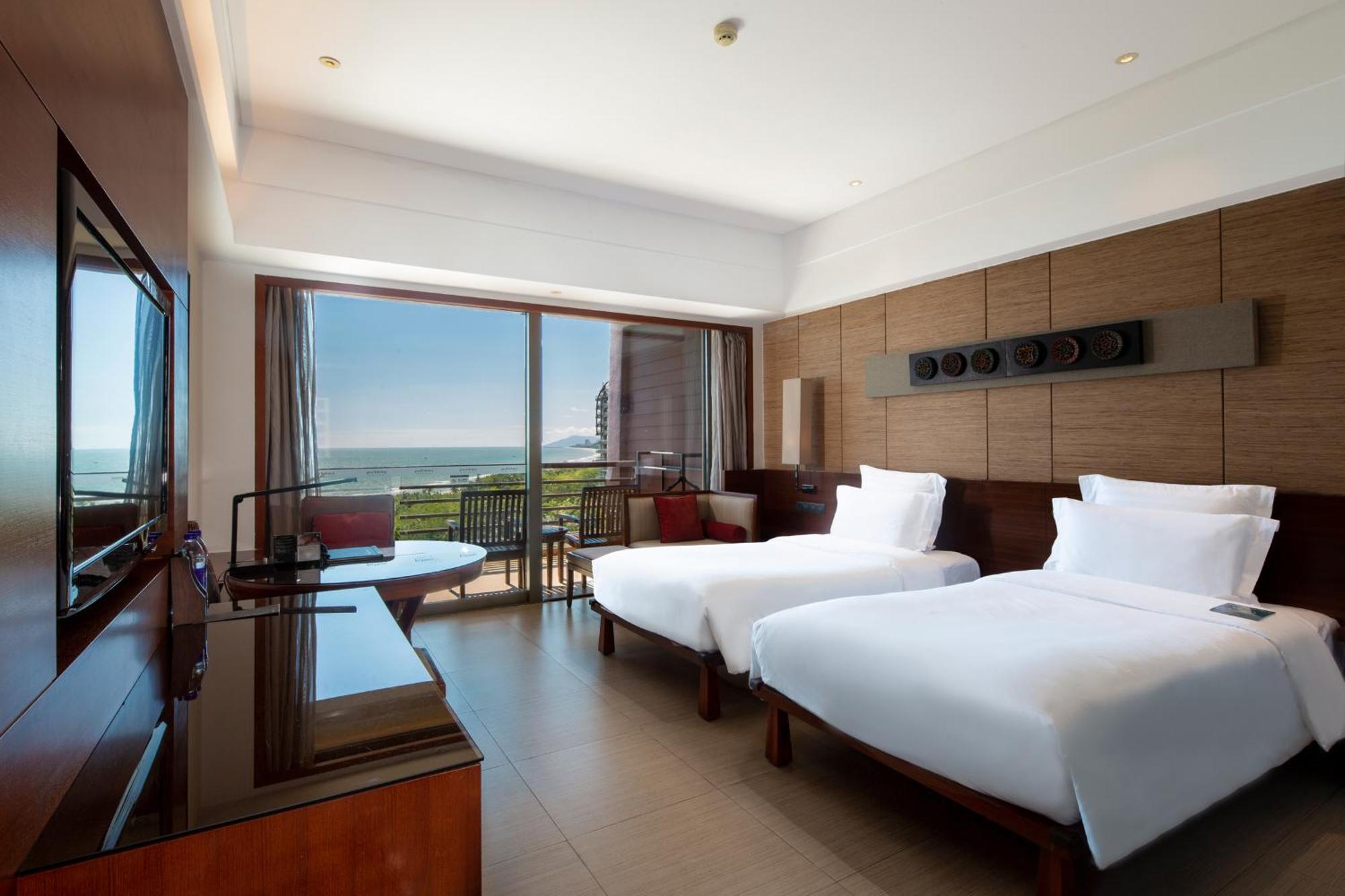 Pullman Oceanview Sanya Bay Resort & Spa Esterno foto